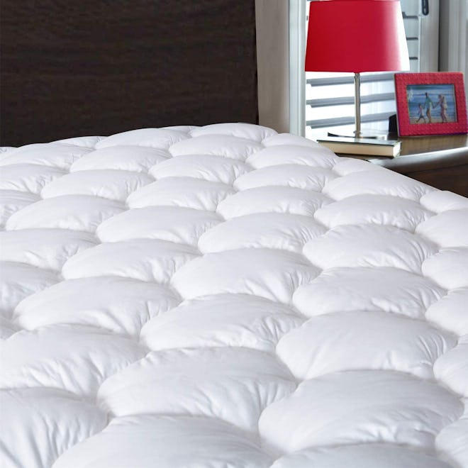 Drovan Waterproof Pillow Top Mattress Topper
