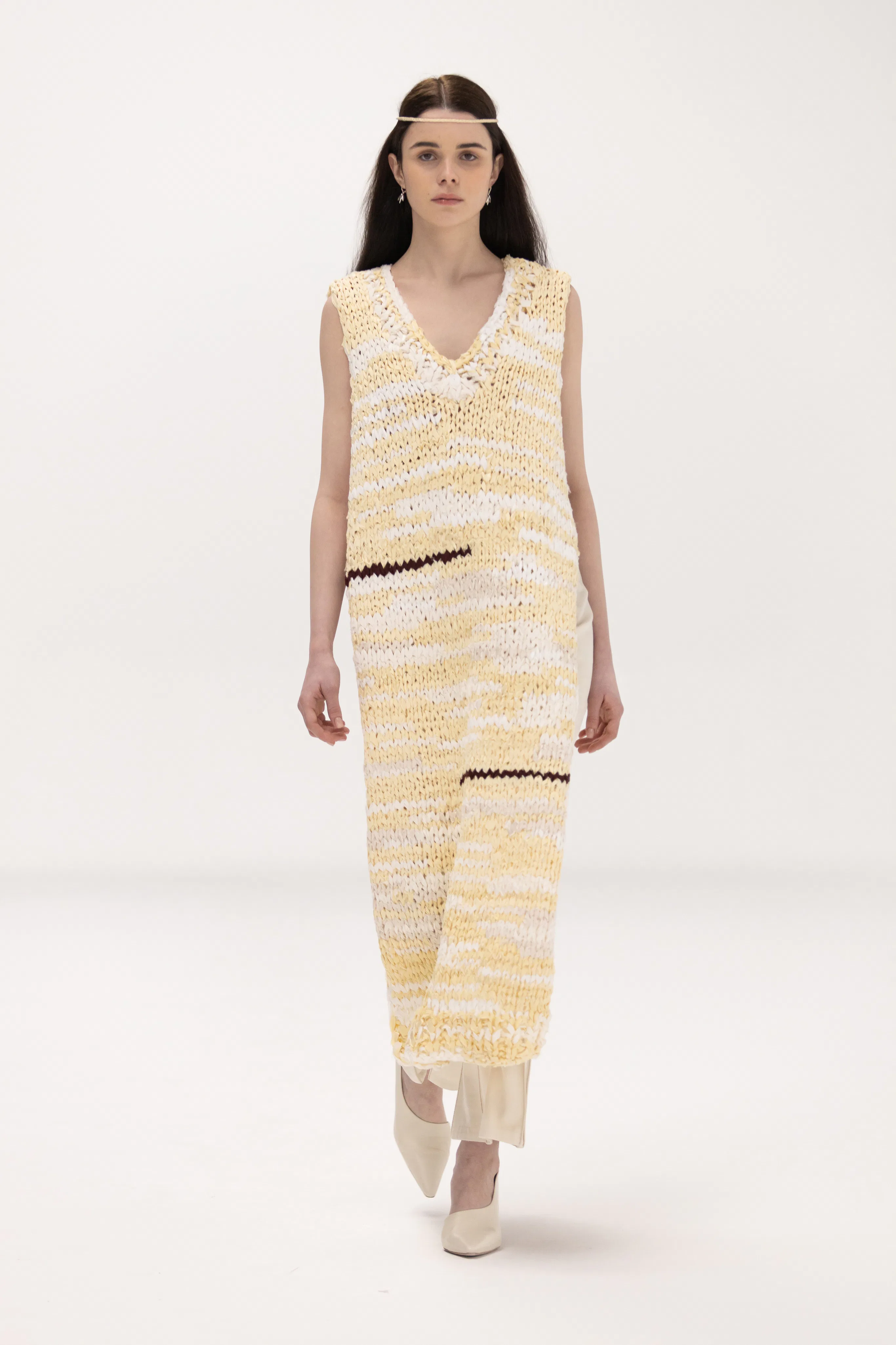 The Yellow Color Trend At NYFW Fall 2021 Will Convince Even Minimalists ...