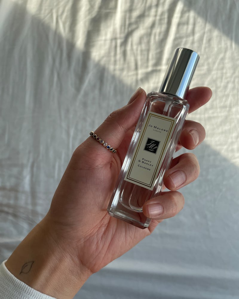 Jo Malone Poppy & Barley cologne photo for The Beauty Report Card series.