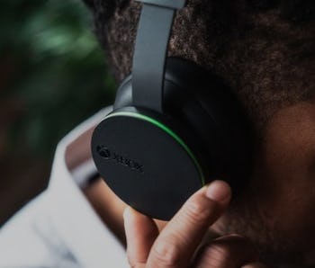Microsoft s Xbox Wireless Headset is a more affordable take on