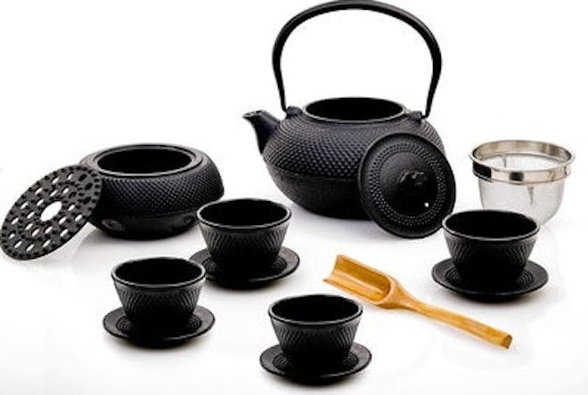 Lumaland Tetsubin Hobnail Design Tea Set (12 Pieces)