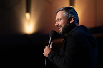 Nate Bargatze Wife & Daughter Are The Inspo For Some Of His Best Stand