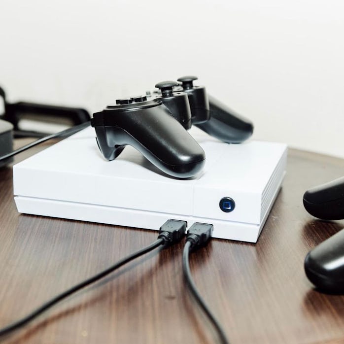 Soulja Game Console with controller on top