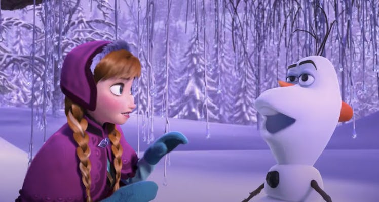 Anna and Olaf from 'Frozen' meet for the first time in the snow, leading to some funny Frozen quotes...