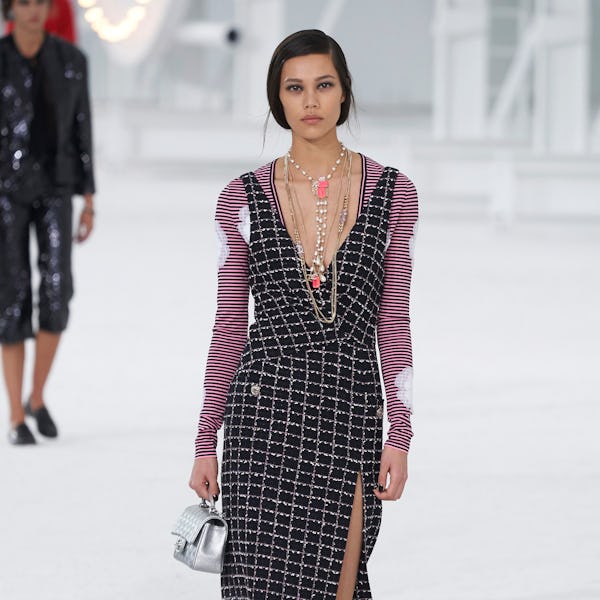 Look 16 in Chanel's Spring 2021 Ready-To-Wear Collection.