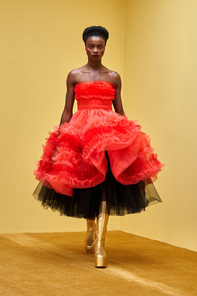 A model in a Molly Goddard red-black tulle dress at the London Fashion Week