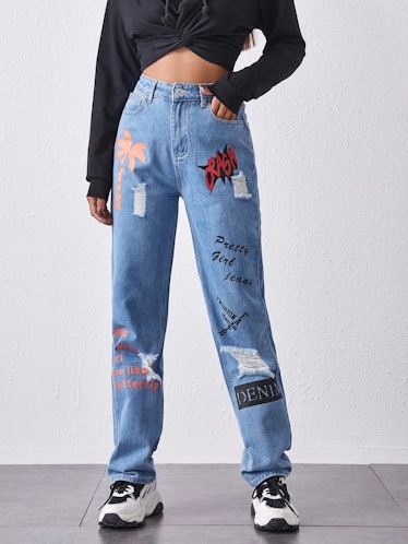 Romwe Letter Graphic Ripped Detail Mom Jeans