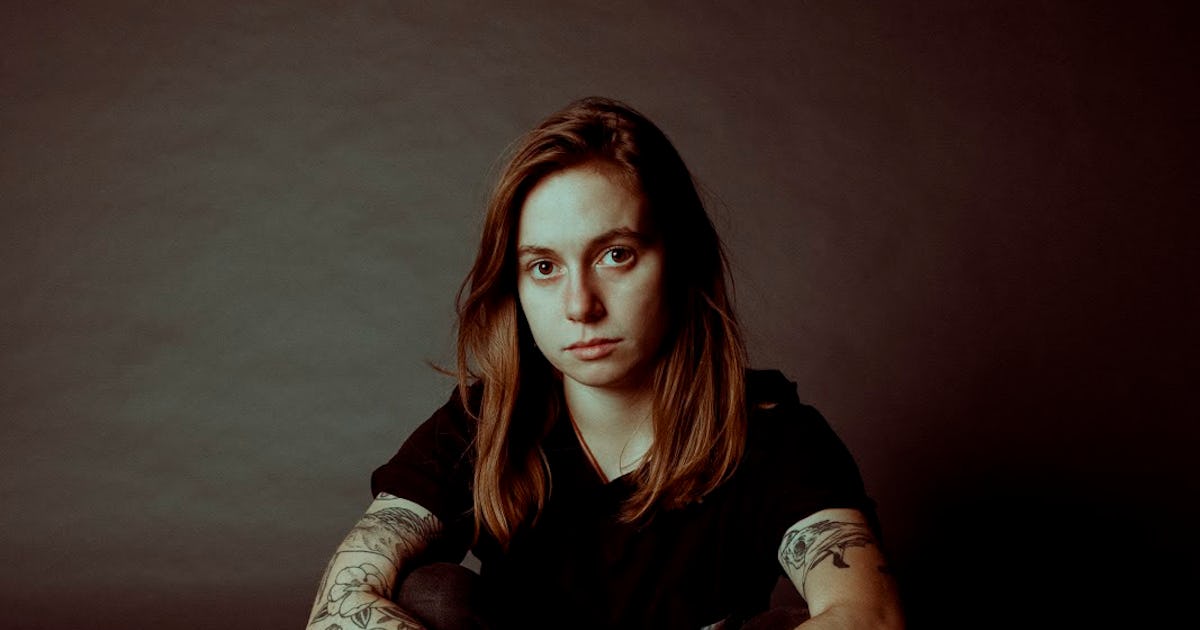 Phoebe Bridgers Wallpaper / Phoebe Bridgers - Punisher Colored Vinyl LP