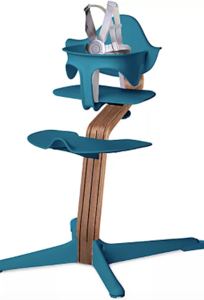 Nomi High Chair with Walnut Stem