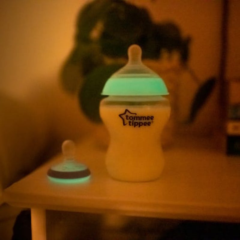 Tomme Tippee Glow In The Dark Bottles Are Great For Night Feedings tomme-tippee-glow-in-the-dark-bottles-are-great-for-night-feedings