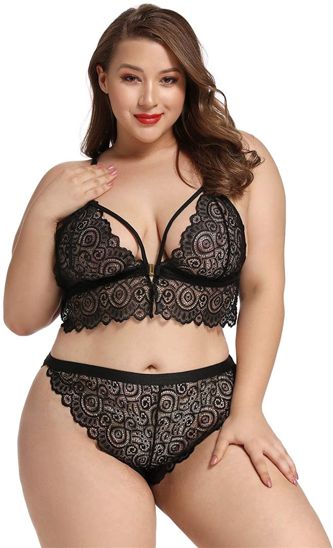 chiclover Two-Piece Mesh Lingerie Set