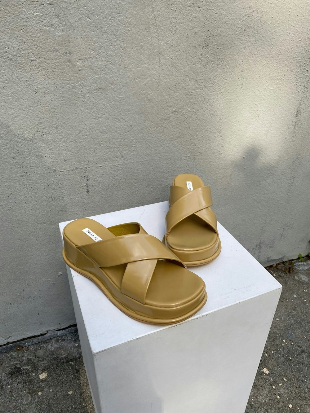 Platform sandals