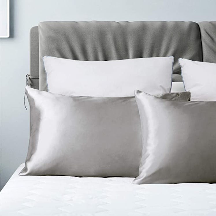 Bedsure Satin Pillowcase