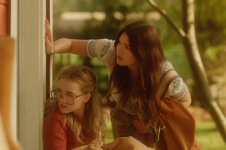 ROAN CURTIS as YOUNG KATE and ALI SKOVBY as YOUNG TULLY in FIREFLY LANE.