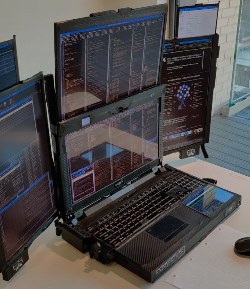 The Aurora 7 is dubbed the world's first 7-screen laptop.