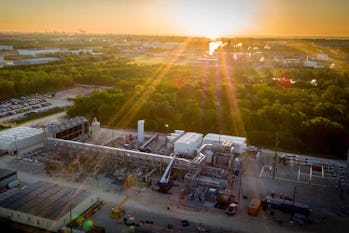 The Net Power natural gas plant in La Porte, Texas. The plant captures its own carbon dioxide. Such technology will need to be invested in heavily, researchers say.