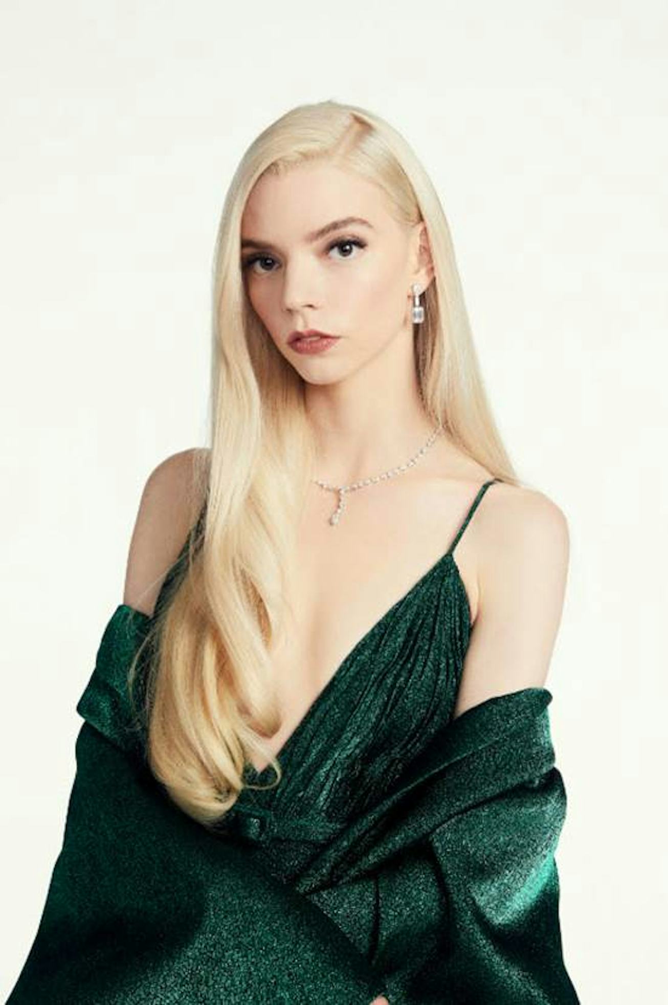 Anya Taylor in a green dress at the 2021 Golden Globe Awards