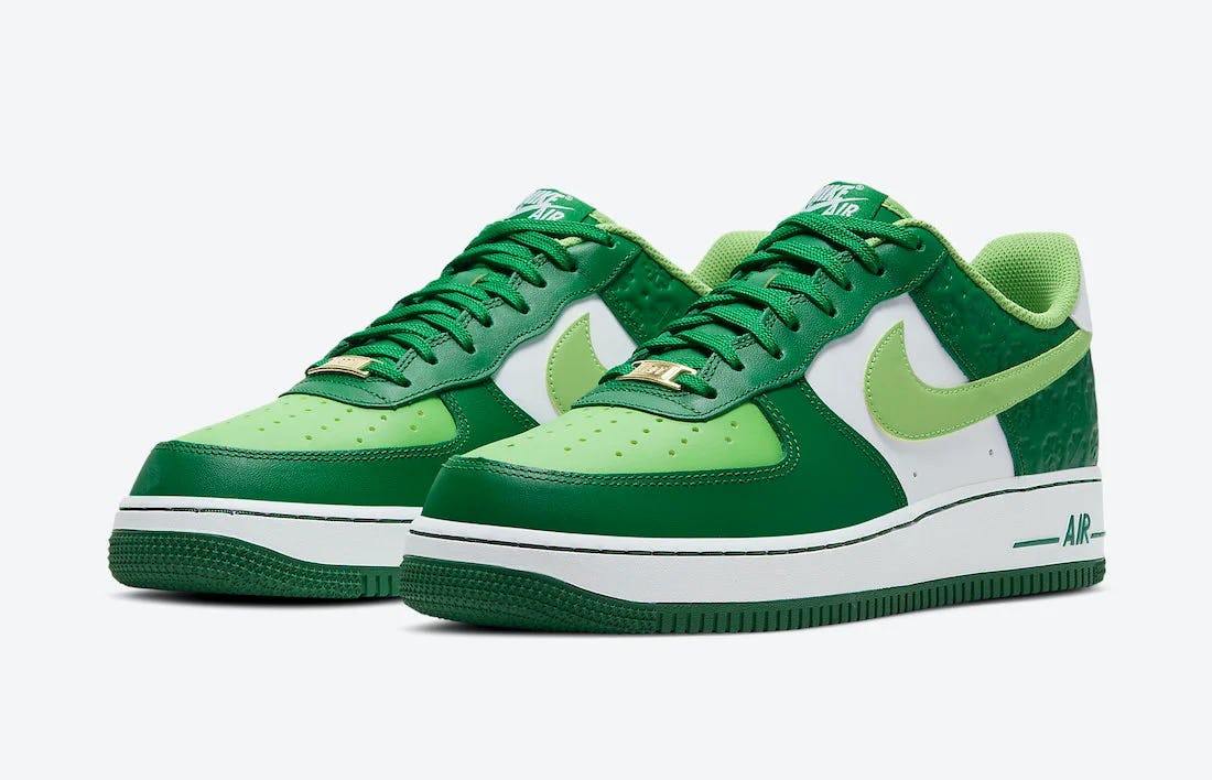nike clover shoes