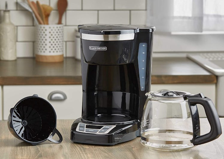 BLACK+DECKER Programmable Coffee Maker