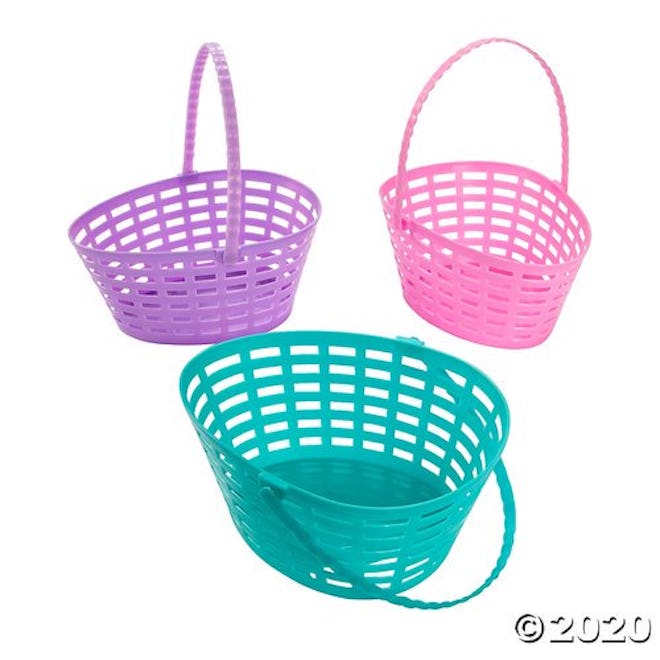 Egg-Shaped Easter Baskets