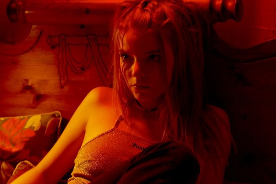 Anya Taylor Joy Sex Video - Anya Taylor-Joy Plays an '00s Cool Girl in 'Here Are The Young Men' Trailer