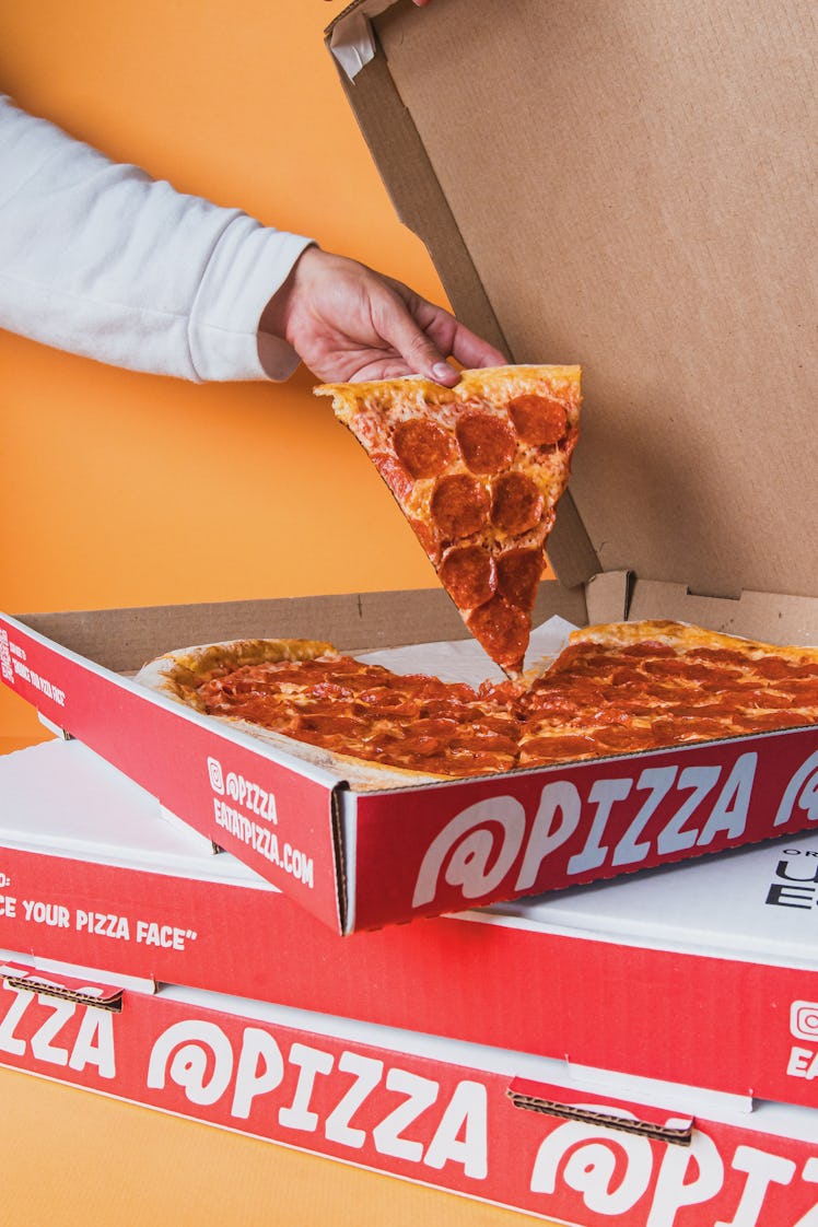 These 2021 National Pi Day pizza and pie deals include so many favorites.