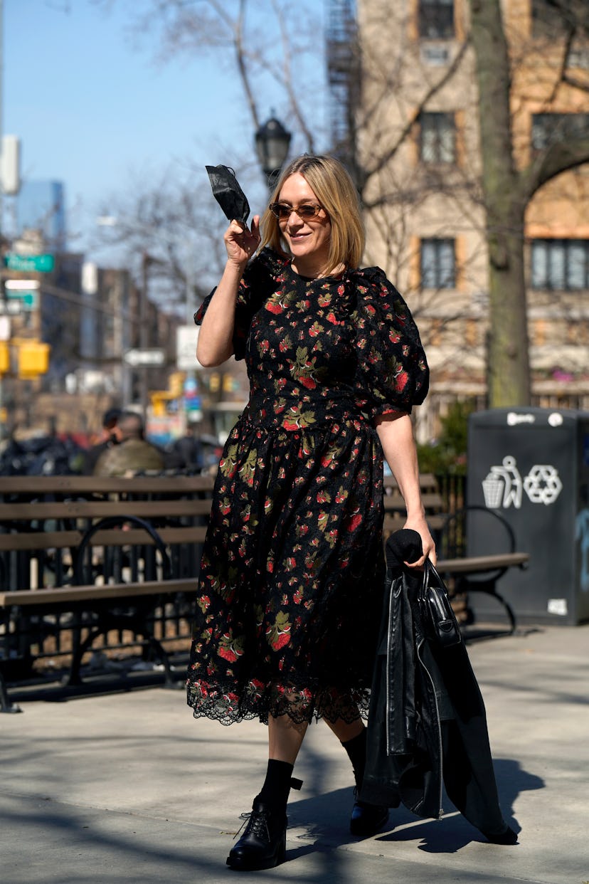 Chloe Sevigny walking in Simone Rocha X H&M