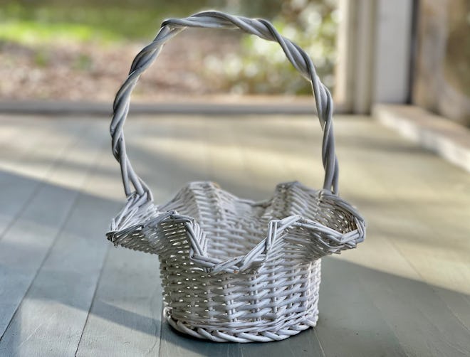 Vintage Ruffled-Edge White Wicker Easter Basket