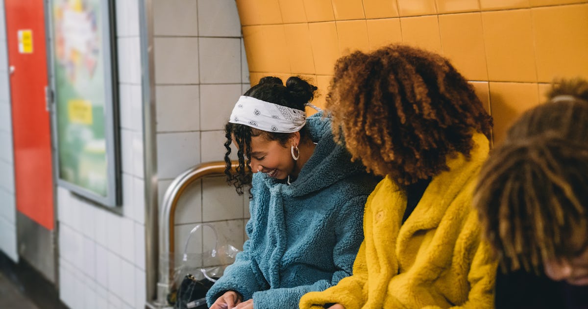 45 Funny Group Chat Names For Sisters Who Love To LOL Together