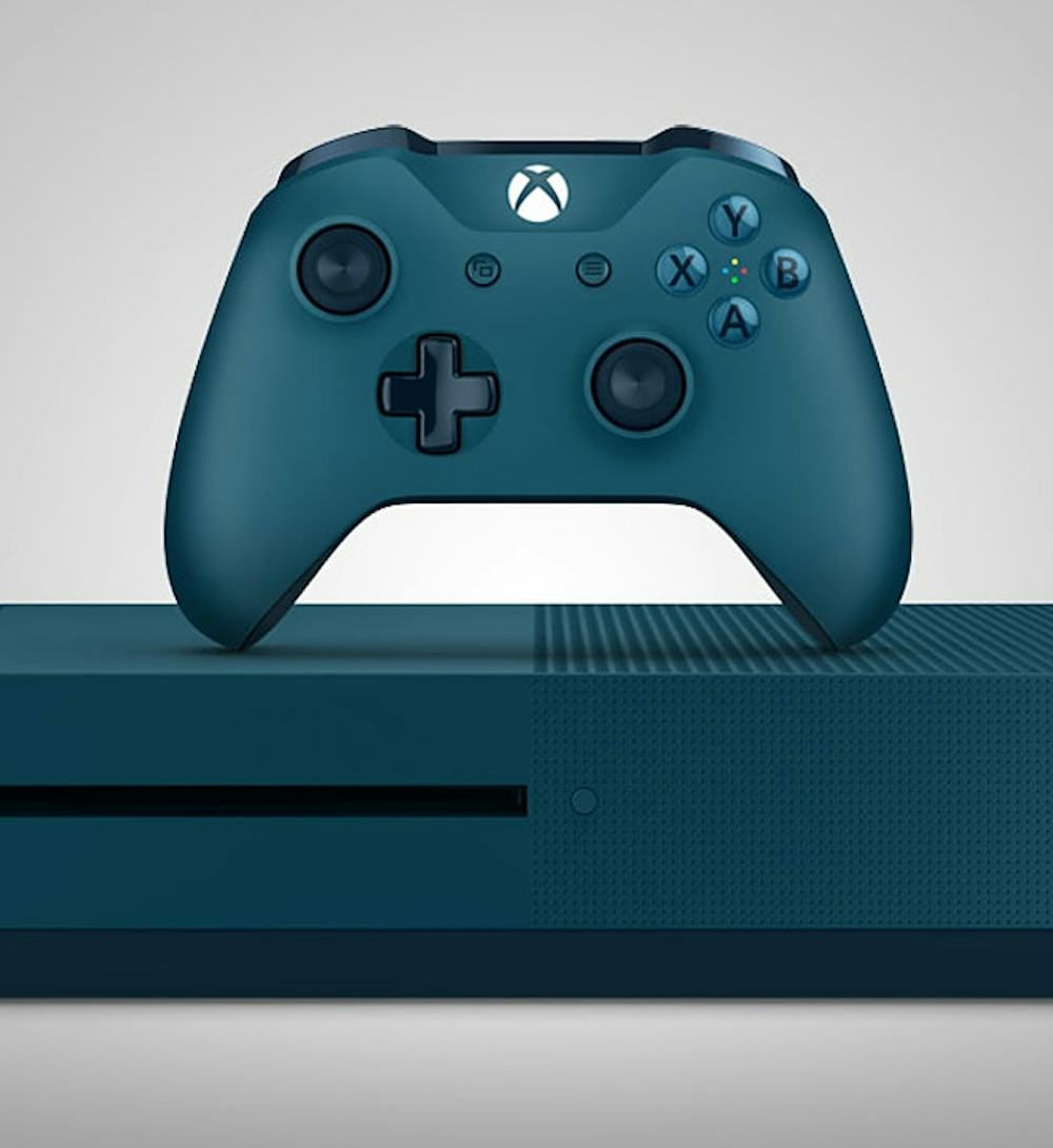 9 extremely rare Xbox controllers