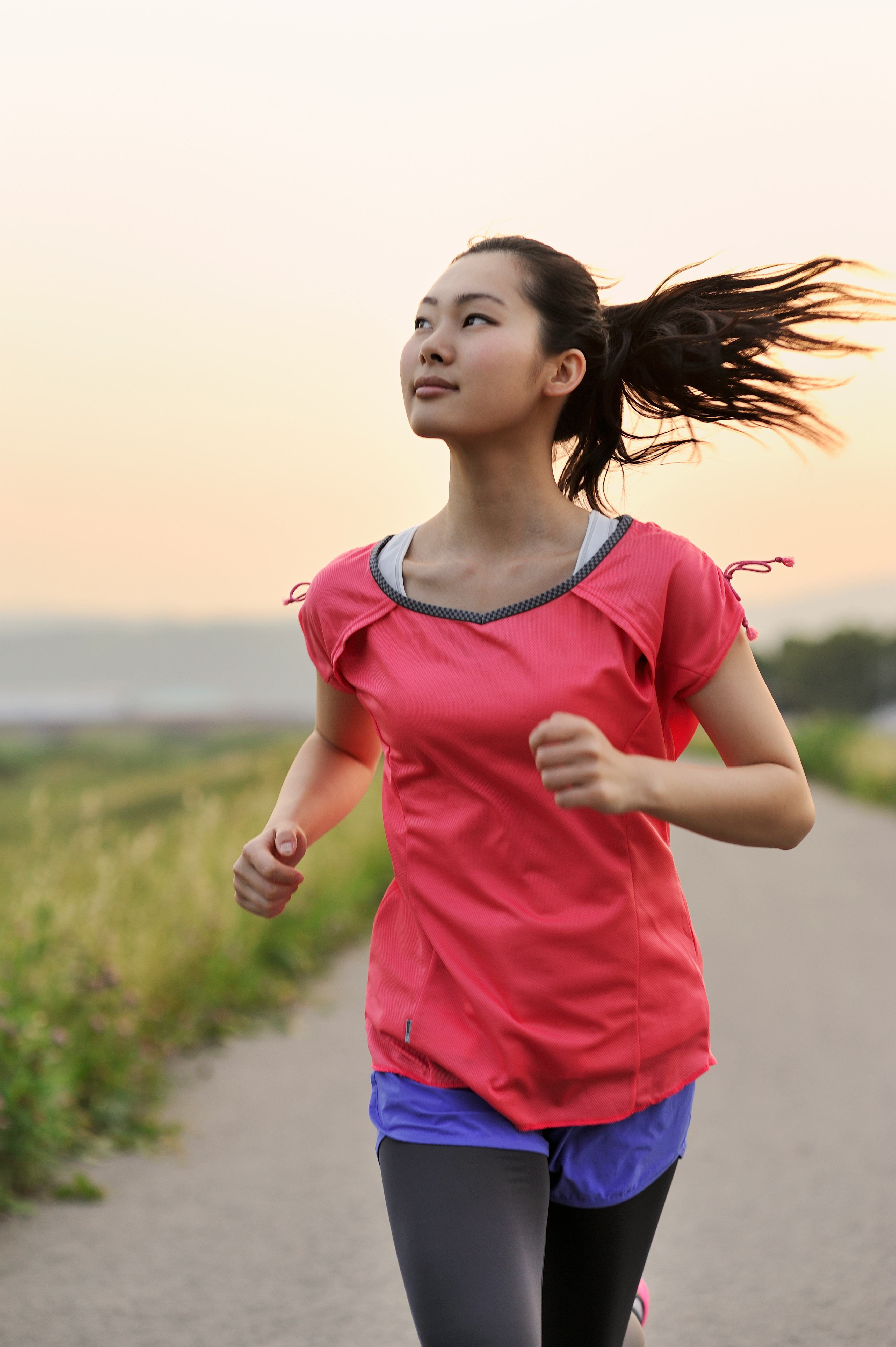 10 trainer-approved tips for getting through hard runs.