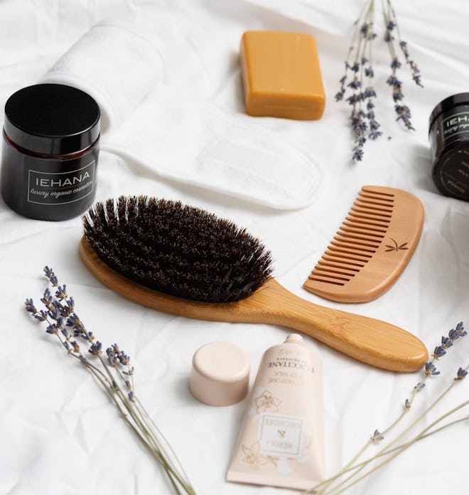 Belula Boar Bristle Brush