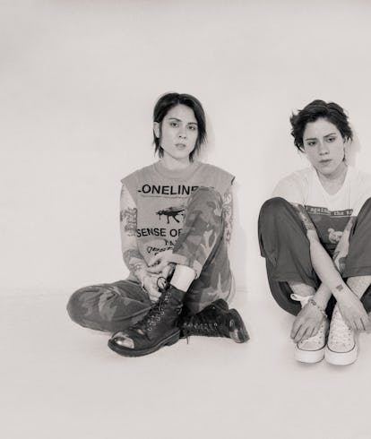 Tegan And Sara S Sara Quin Is Addicted To Tiktok These Are Her 7 Faves Tegan And Sara S Sara Quin Is Addicted To Tiktok These Are Her 7 Faves