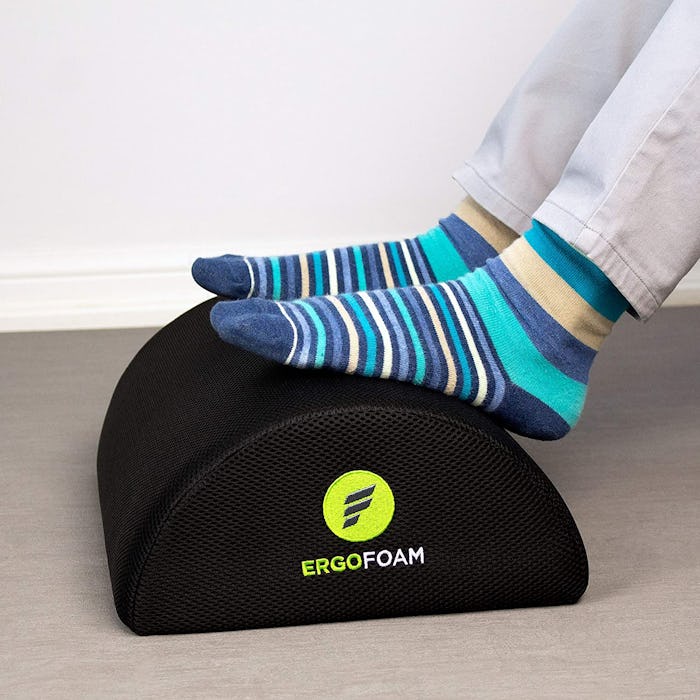 ErgoFoam Under Desk Foot Rest