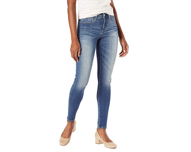 Signature by Levi Strauss & Co Totally Shaping Skinny Jeans