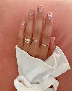 Negative space manicure ideas for spring.