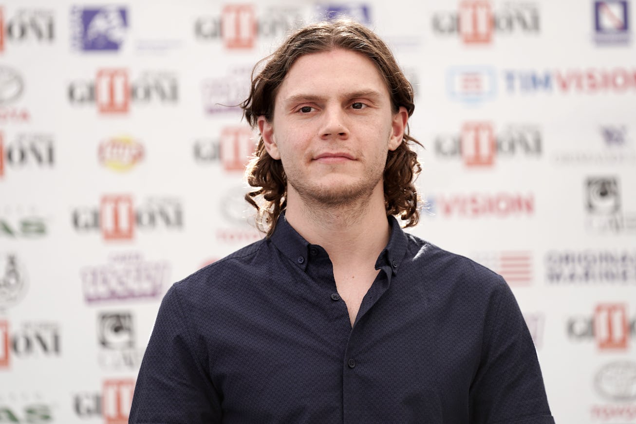 Evan Peters will play Jeffrey Dahmer in Ryan Murphy's upcoming series.