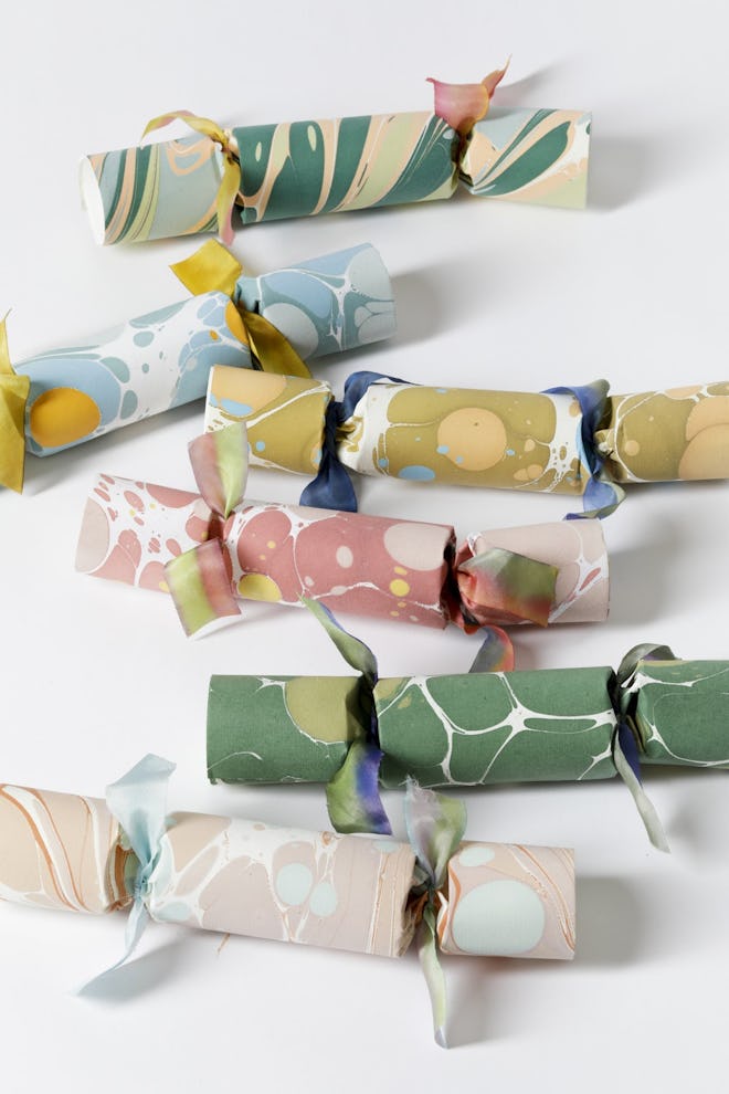 Set of 6 Spring Party Crackers