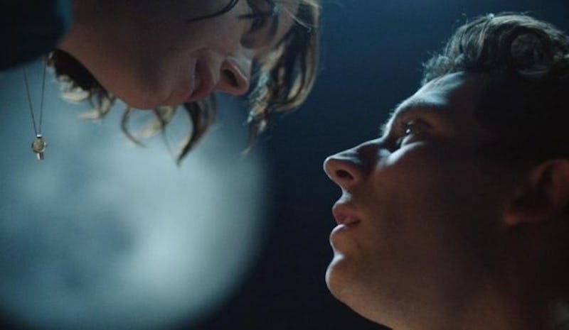 Josh O'Connor and Jessie Buckley In 'Romeo & Juliet'