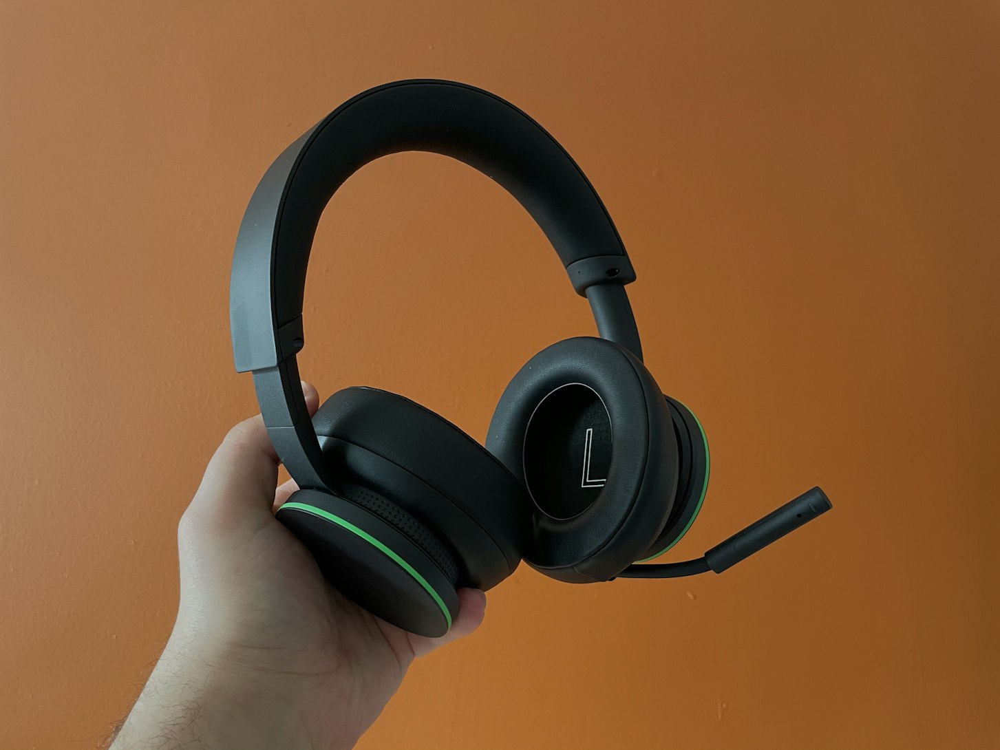 Experience the PULSE 3D Wireless Headset