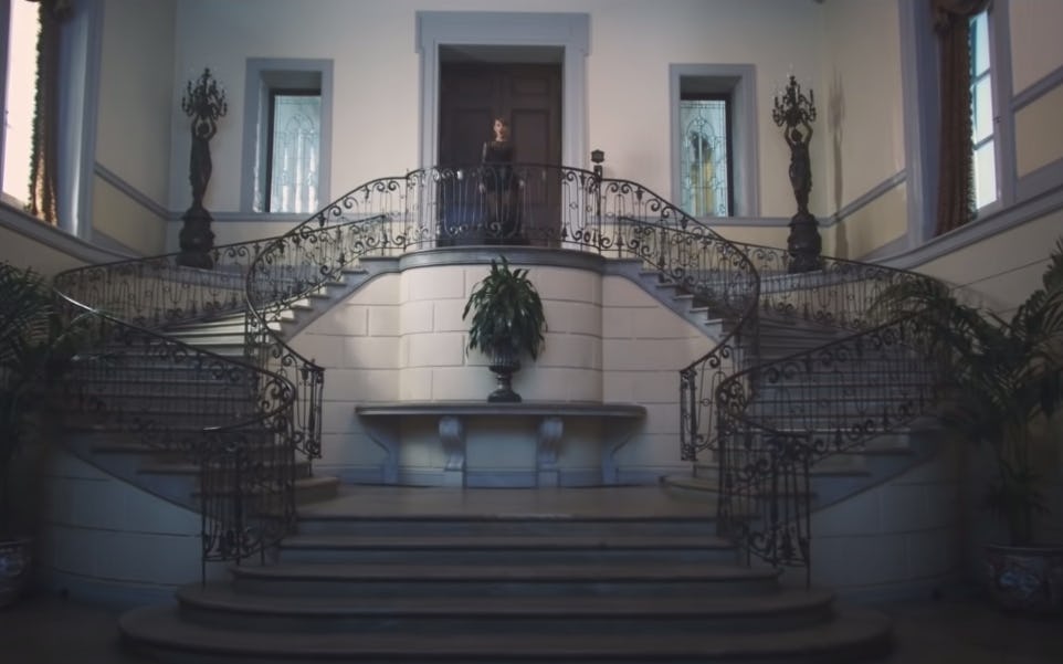 Taylor Swift filmed the video for "Blank Space" in Huntington, New York.