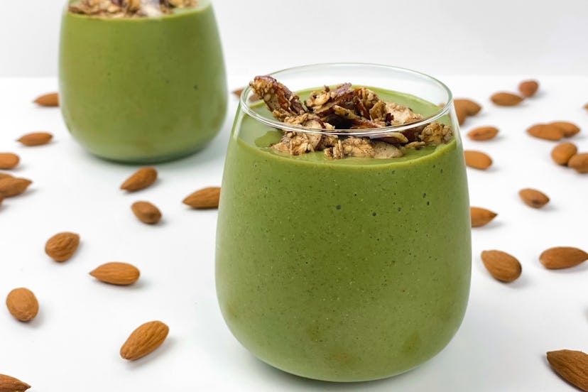 green smoothie healthy almond-based recipes