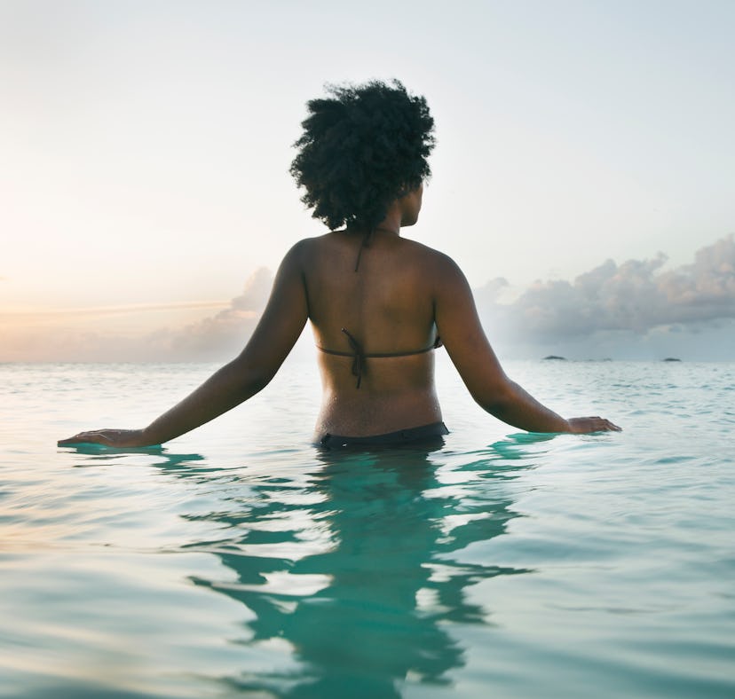 A woman uses ocean captions for her sea pics on the water.