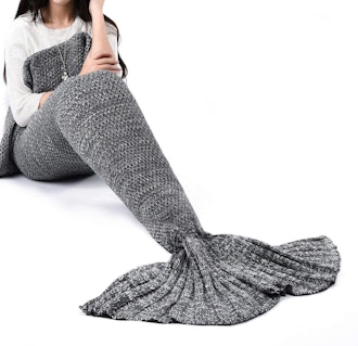 LAGHCAT Mermaid Tail Blanket 