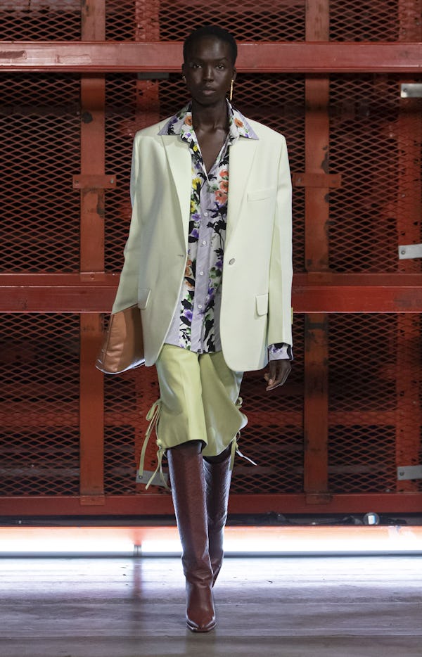 Look 23 in Off-White's Spring 2021 Ready-To-Wear collection.