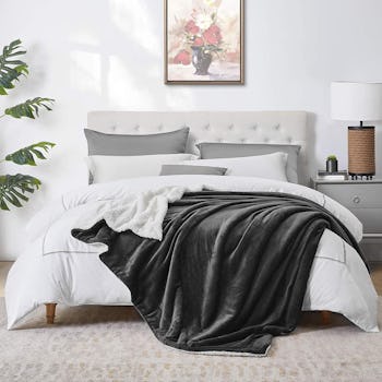 Walensee Sherpa Blanket