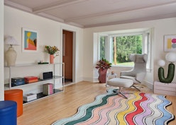Stlying your home with rugs is easy with these pro tips. 