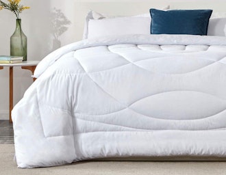 SLEEP ZONE All Season Comforter