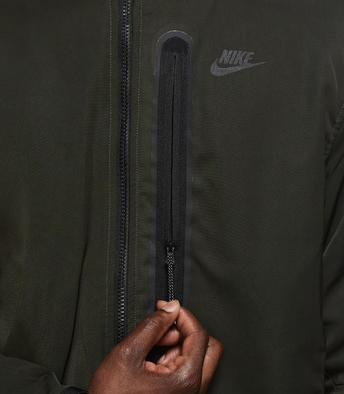 Nike jacket zipper