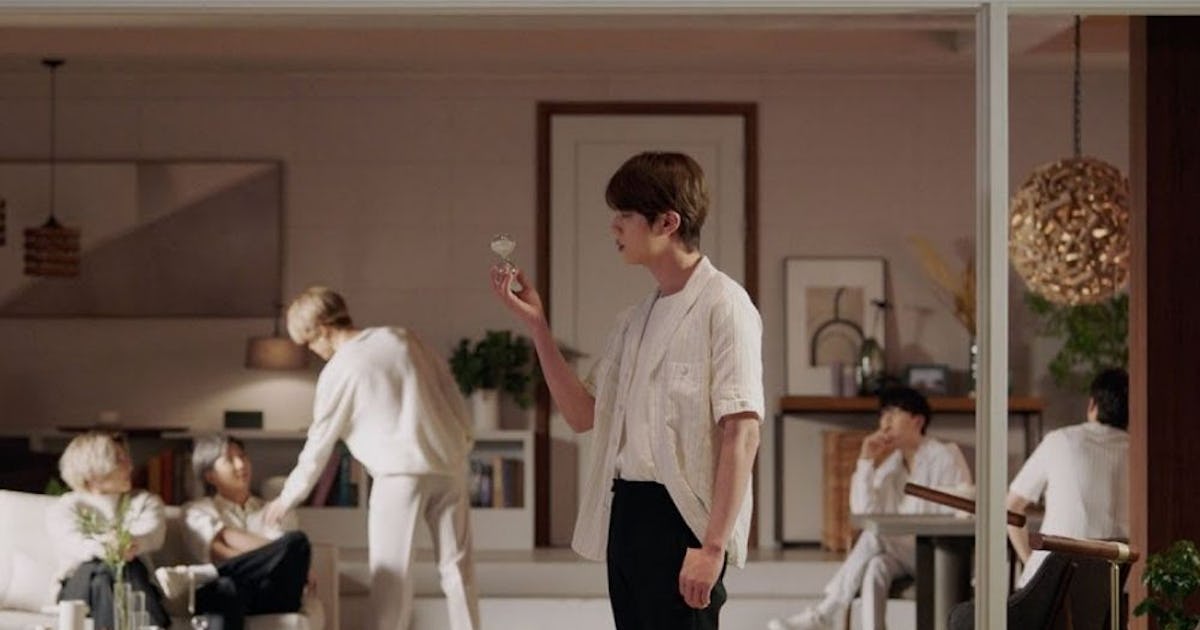 What Do Bts Film Out Lyrics Mean In English They Re About A Past Relationship